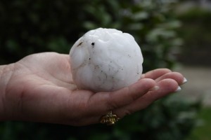 hailstone-on-hand